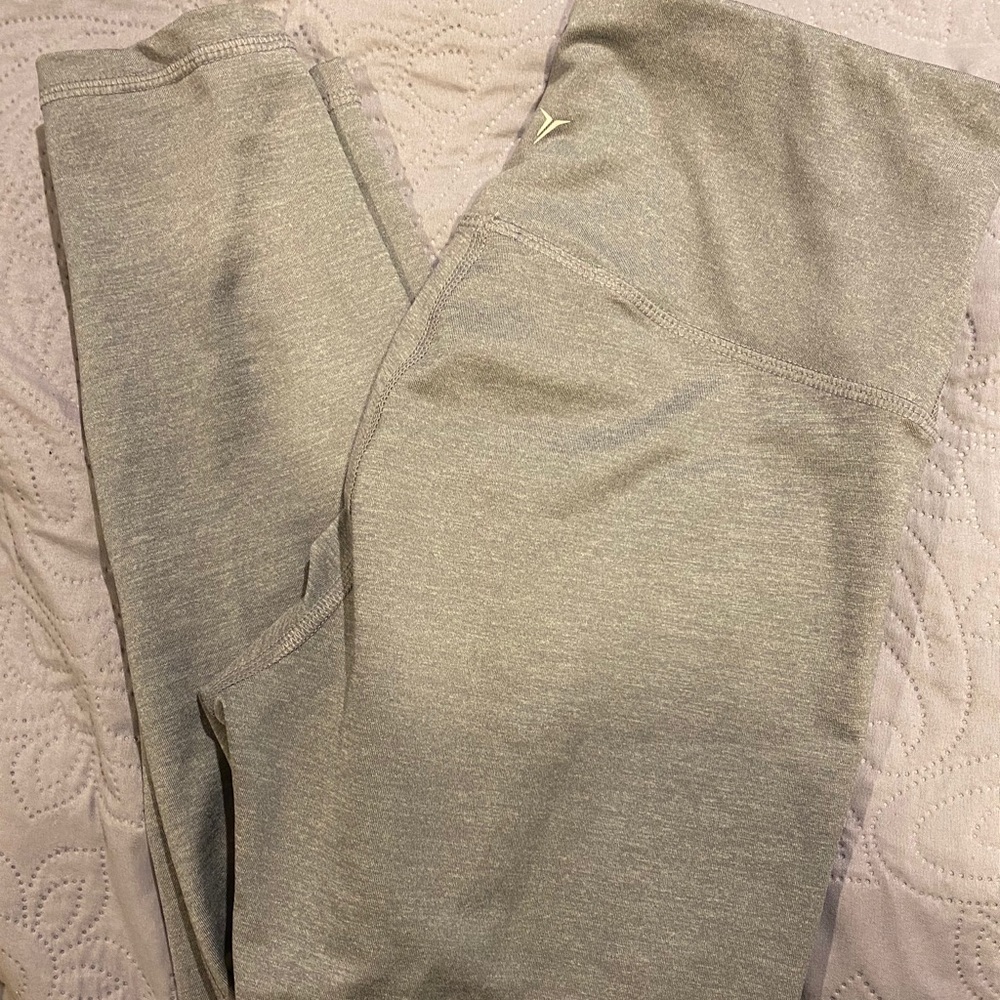 Athletic leggings